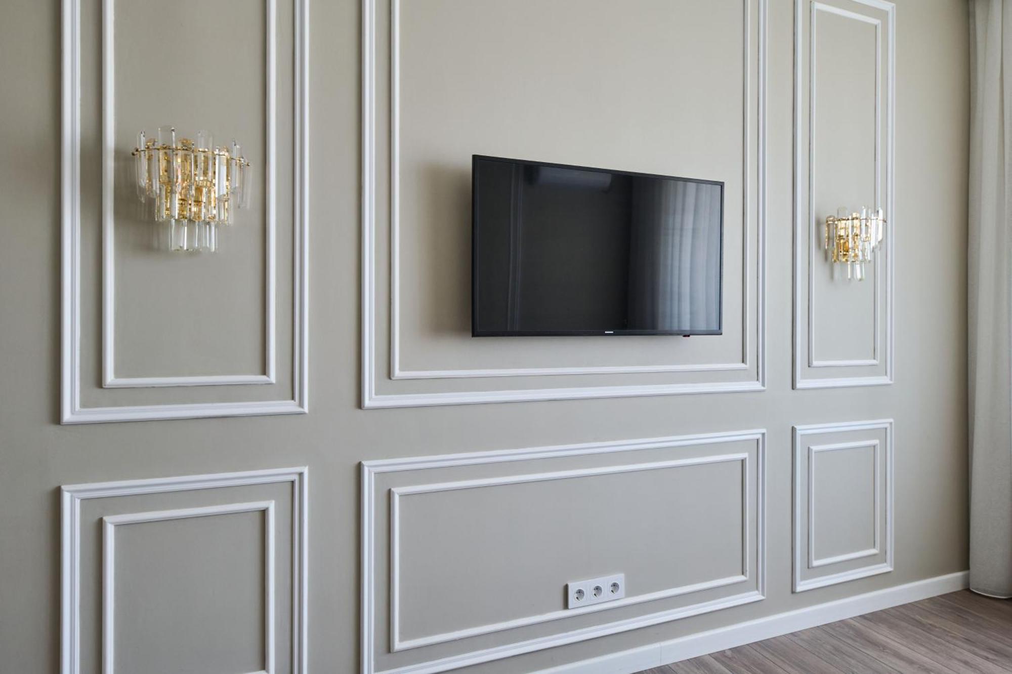 Five Business-Class Rooms In R-House Near Mega Center Almaty Exterior photo